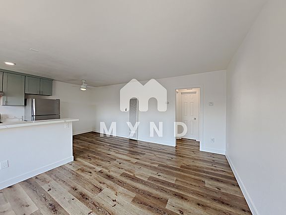 4th image of 4178 32nd St APT 7