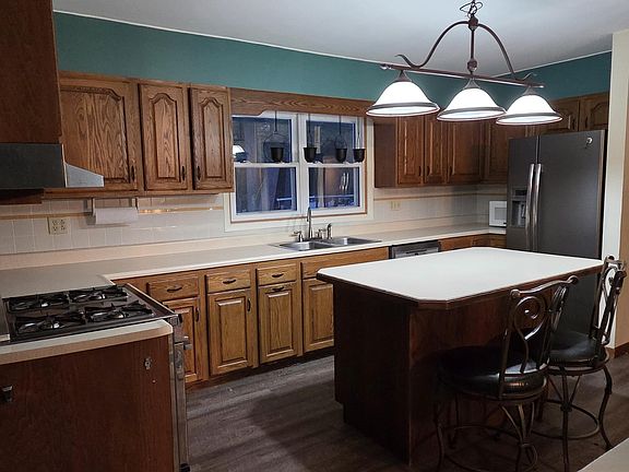 3rd image of 567 Long Rapids Rd