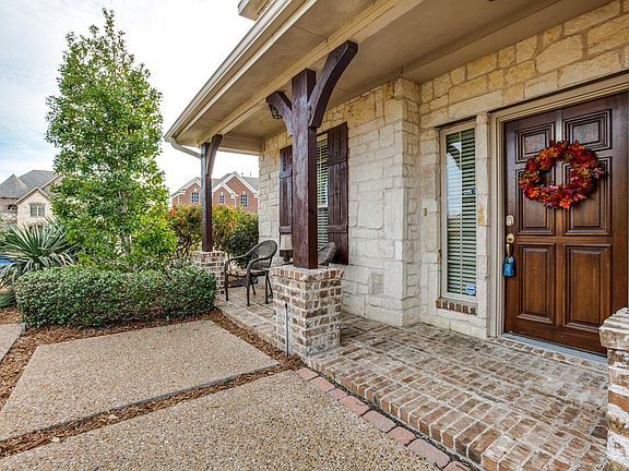 4th image of 2101 Dewsbury Dr