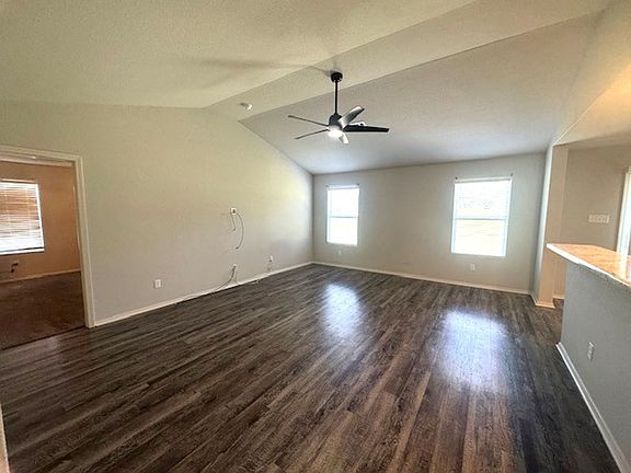 5th image of 6400 Amalie Dr