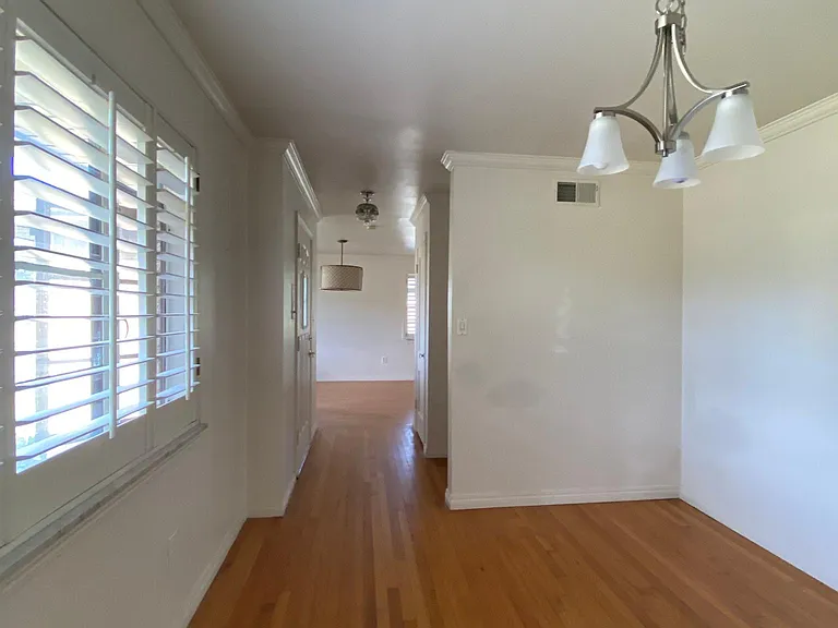 3900 NW 22nd St — Photo 12
