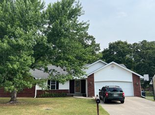 1821 Dogwood Dr, Joplin, MO 64801