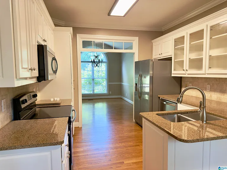4729 Red Leaf Cir — Photo 4