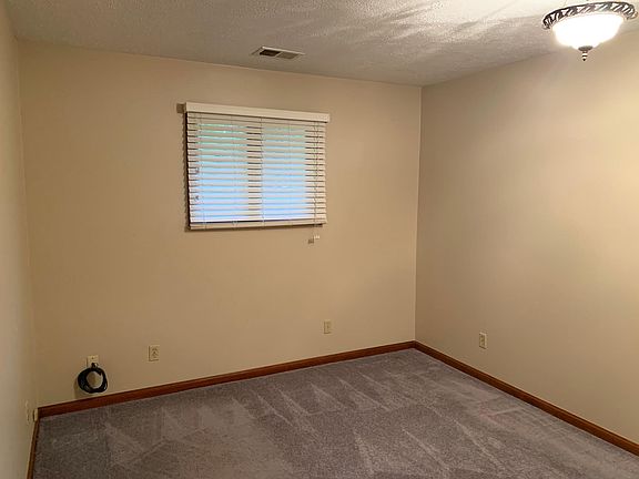 4th image of 8137 N Watson Pl