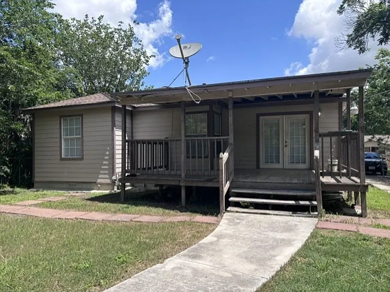 2718 W Craig Pl — Photo 16