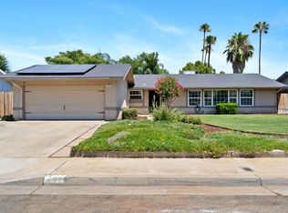 421 McArthur Ave, Clovis, CA 93611