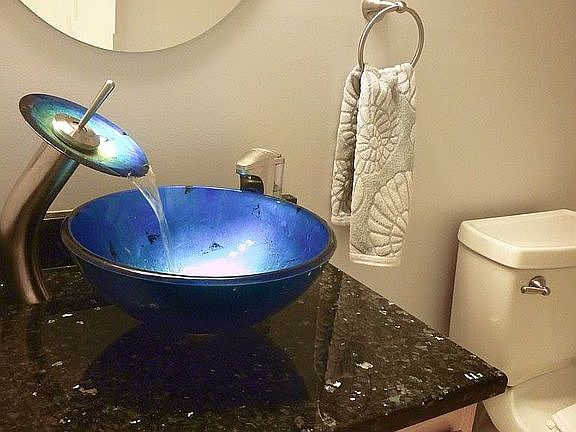 Powder room