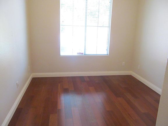 4th image of 1365 Manorwood St