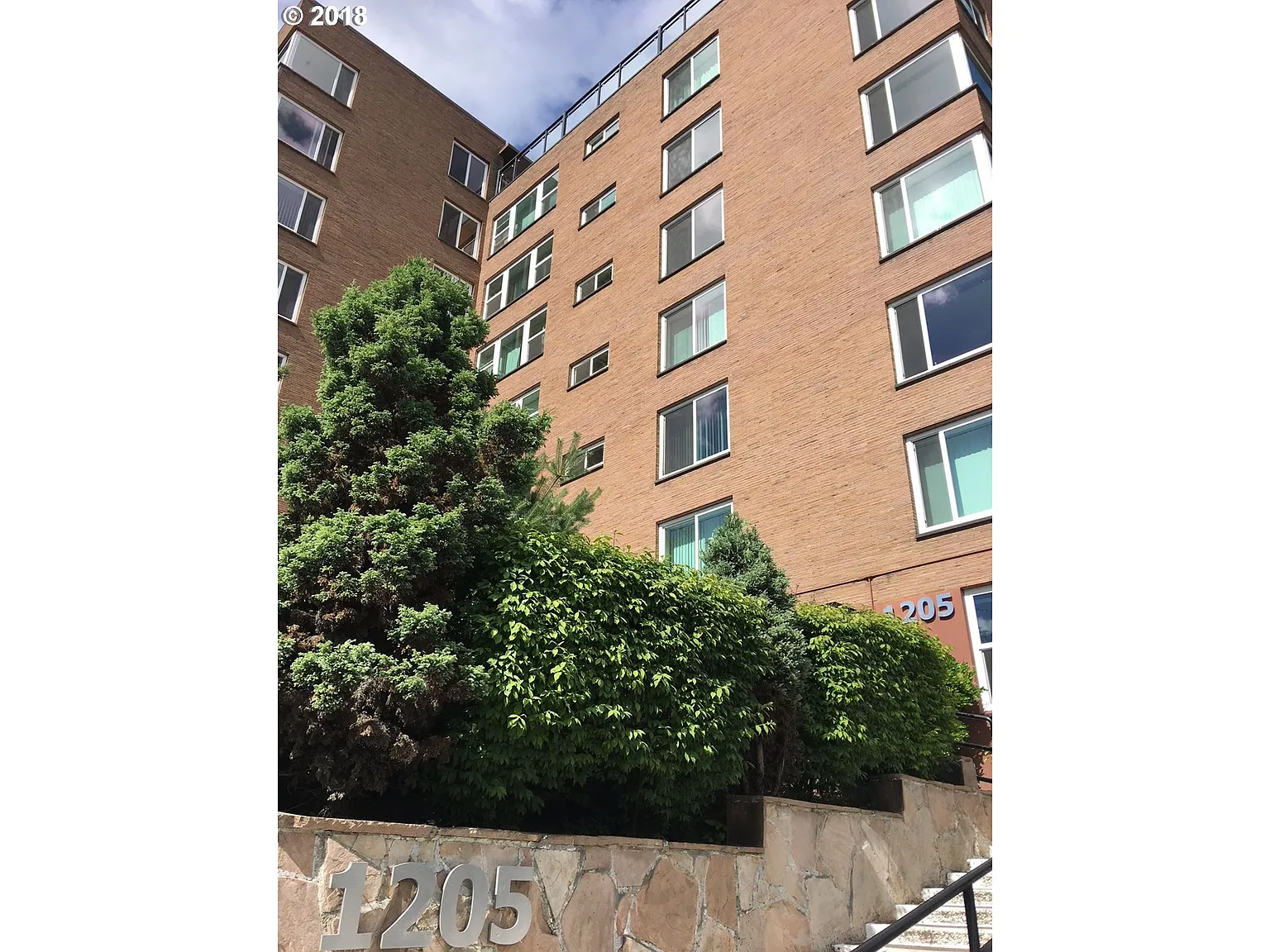 1205 SW Cardinell Dr Unit 601 photo 1