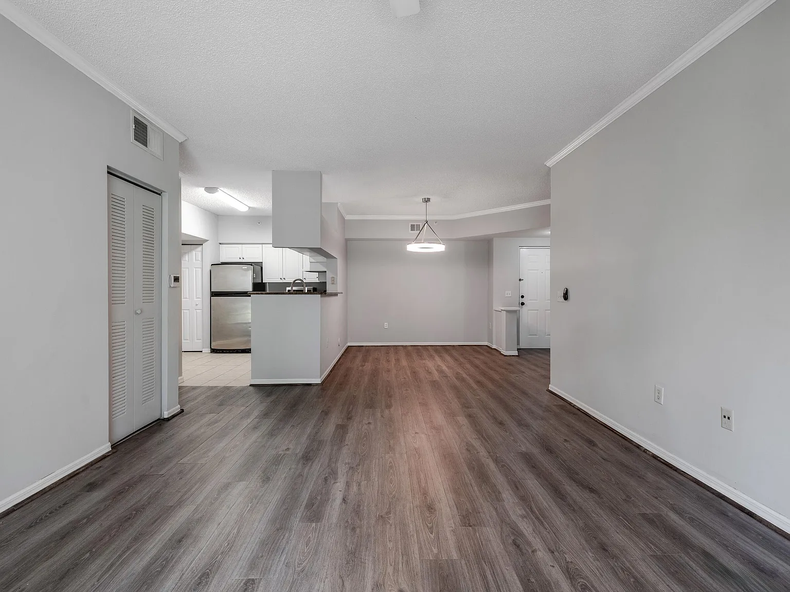 2 bed, 2.0 bath, 1137 sqft, $2,500 — Photo 4