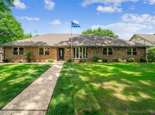 6123 E 53rd St S, Tulsa, OK 74135