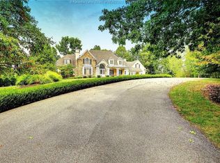 4 Quarry Rdg, Charleston, WV 25304