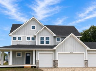 18820 Ixonia Ave, Lakeville, MN 55044