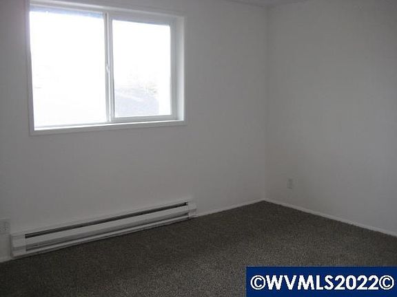 4th image of 4753 Sorrel Ct SE