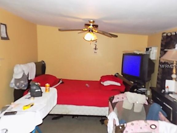 4th image of 1115 Cherokee Dr