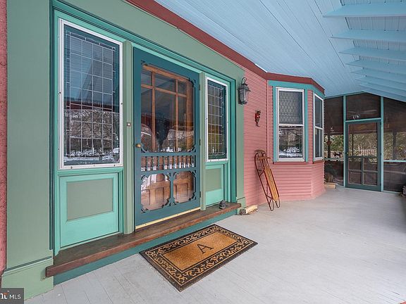 3rd image of 421 Midland Ave