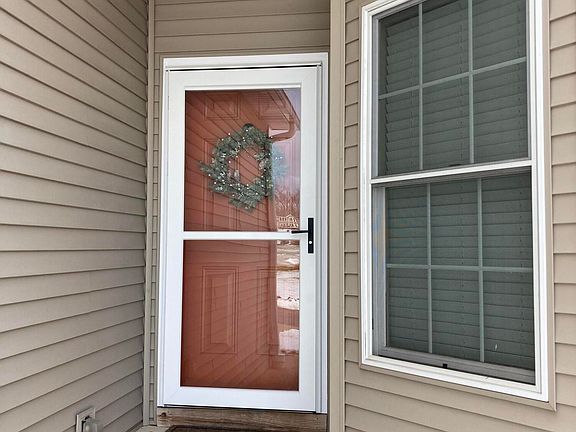 2nd image of 10 Eagle Ct