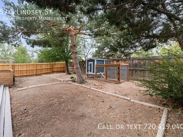 157 S Lindsey St — Photo 7