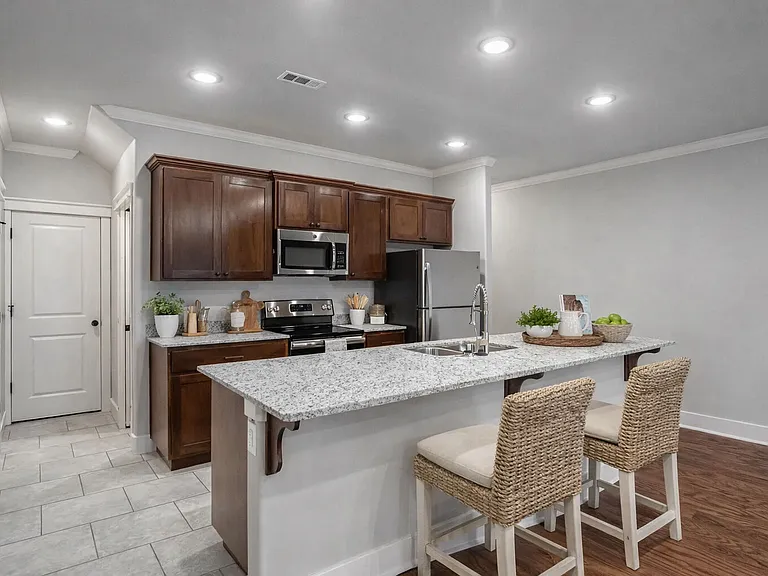 Sycamore Heights Townhome — Photo 8