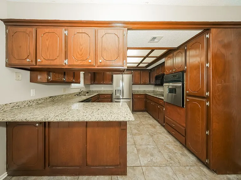 5421 Sudbury Ln — Photo 6