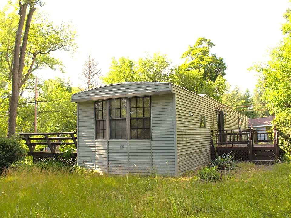 1st image of 135 Ln 285a Crooked Ln