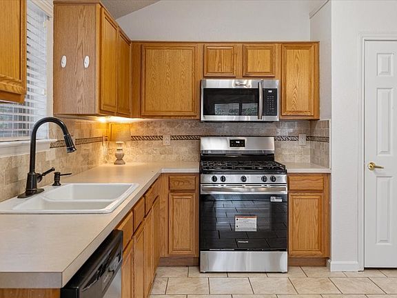 4th image of 2533 Concina Way