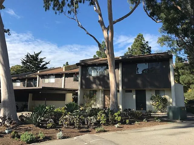 1035 Miramonte Dr #1 — Photo 1