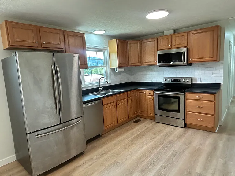 29396 Lanier Dr — Photo 14