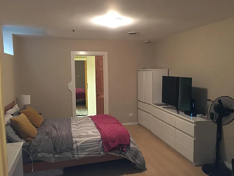 519 N May St #4 — Photo 11