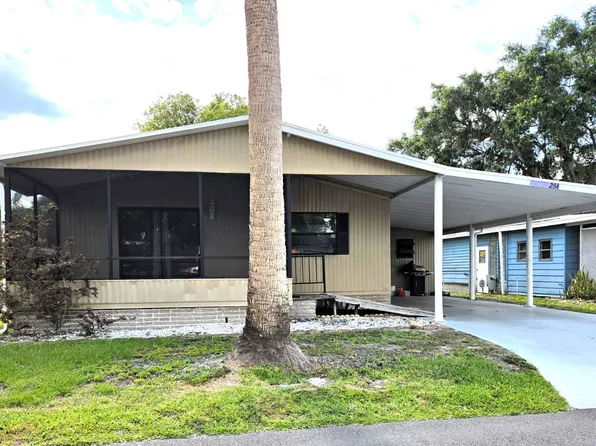 284 Country Club Dr #280M, Plant City, FL 33565