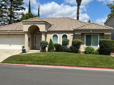 9552 N Whitehouse Dr, Fresno, CA, 93720