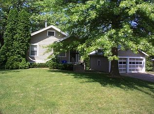 838 Oakcrest St, Iowa City, IA 52246