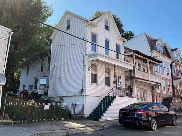 611 W Norwegian St, Pottsville, PA 17901