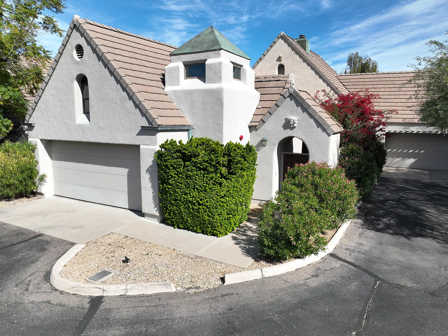 14343 N Frank Lloyd Wright Blvd — Photo 2
