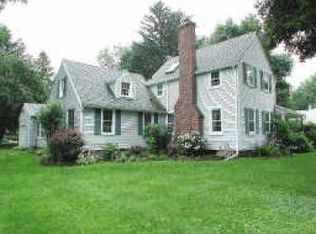 1596 Creek St, Rochester, NY 14625