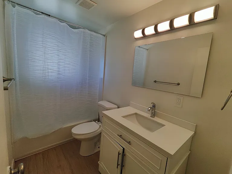 349-357 N 800 W — Photo 11