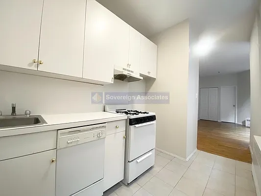 Rented by Sovereign Realty NYC | media 18