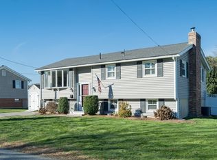 70 Westwind Rd, Lowell, MA 01852