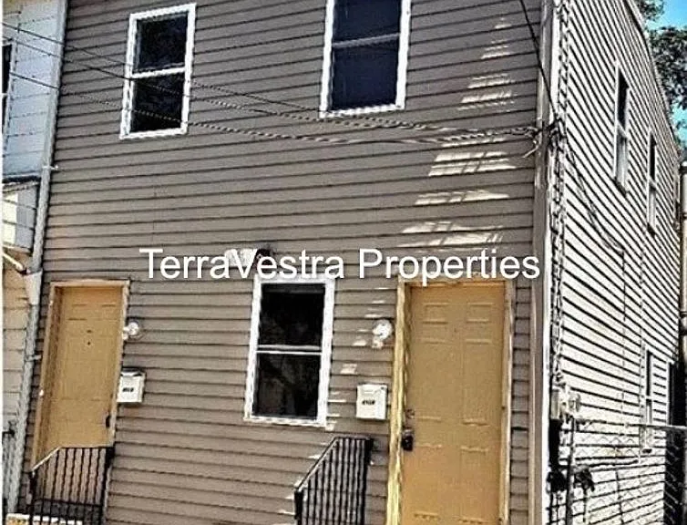411 Market St — Photo 16