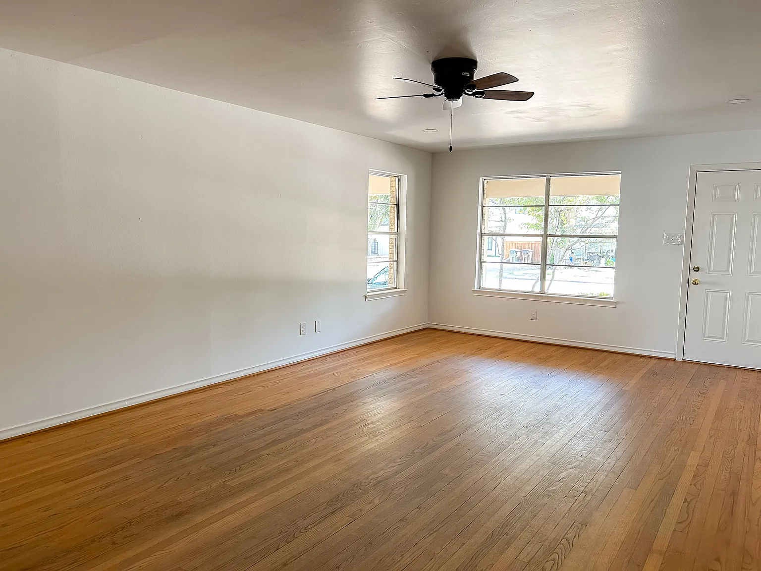 Convenient 3 Bed, 2 Bath Home in Plano | Available 10/01 | $2950/mo — Photo 2
