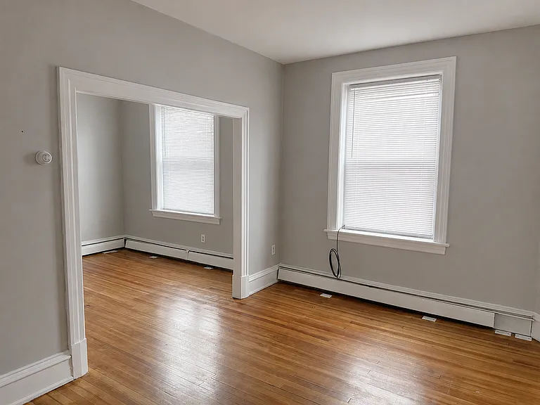154 Hudson St #3 — Photo 4