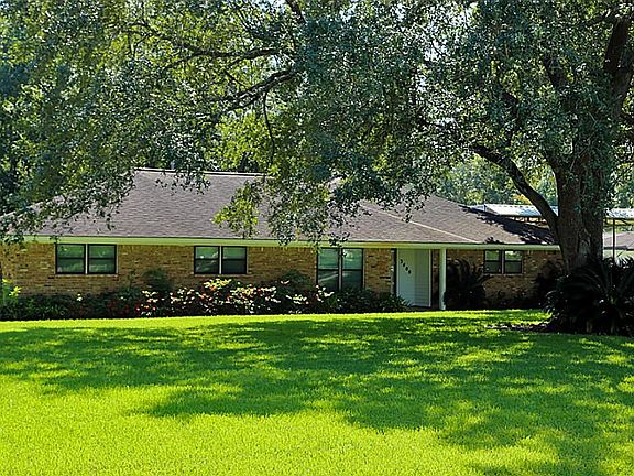 5th image of 3409 E Circle Dr