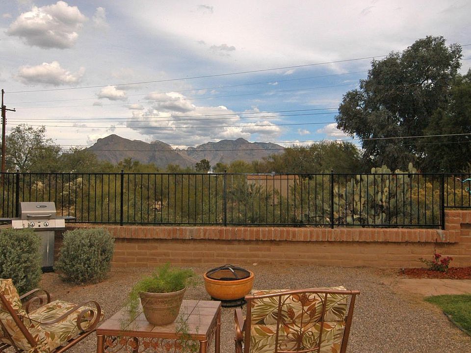 1st image of 6860 N La Canada Dr