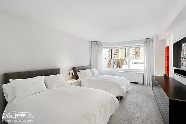 Sold by RP Miller Realty Group | media 29