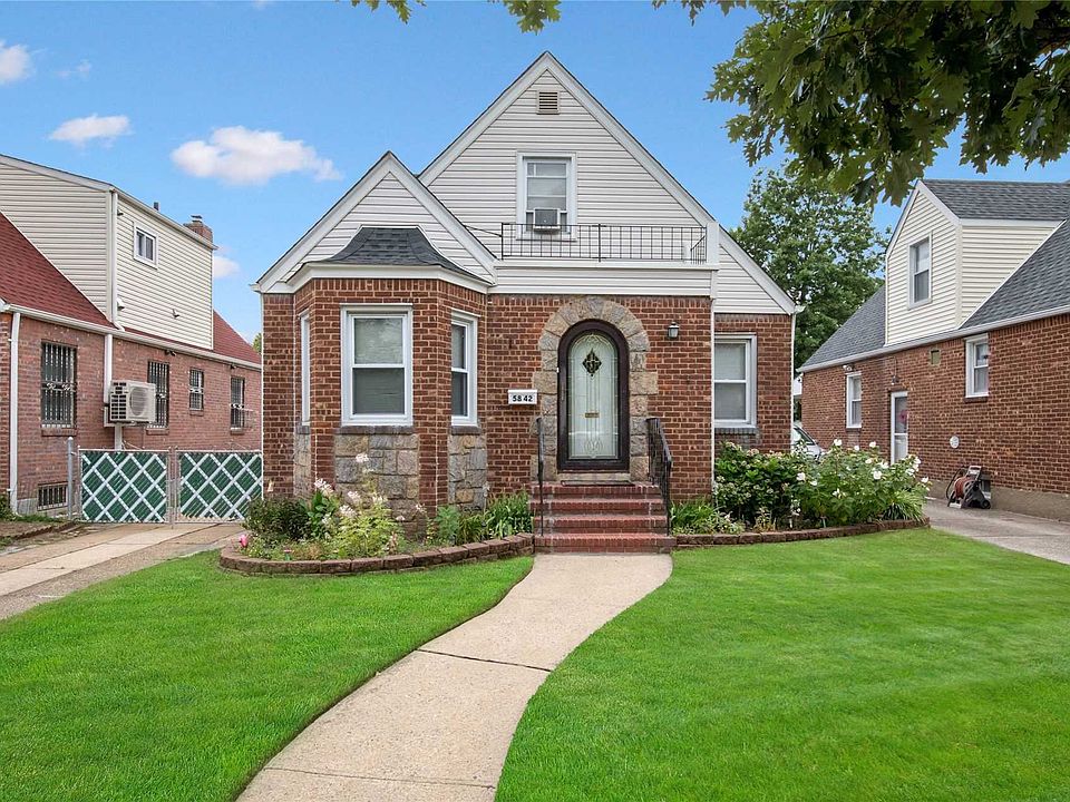 1st image of 5842 192nd St