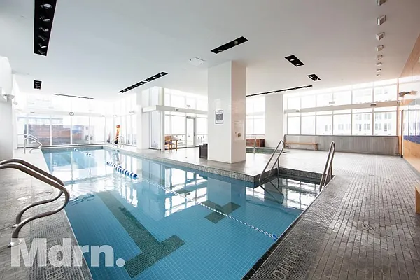 Rented by Mdrn Residential | media 37