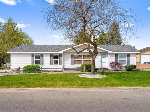 215 N Shamrock St, Veradale, WA 99037