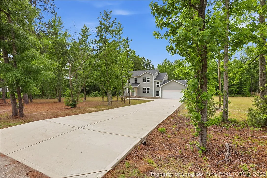4 bed, 2.5 bath, 2084 sqft, $2,200 — Photo 2