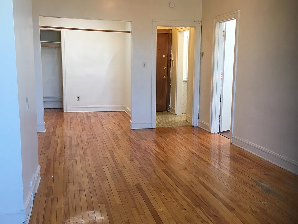 514 1/2 E 4th St #D