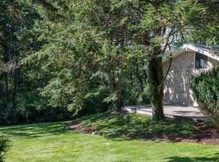 36 Whitney Tavern Rd, Weston, MA 02493